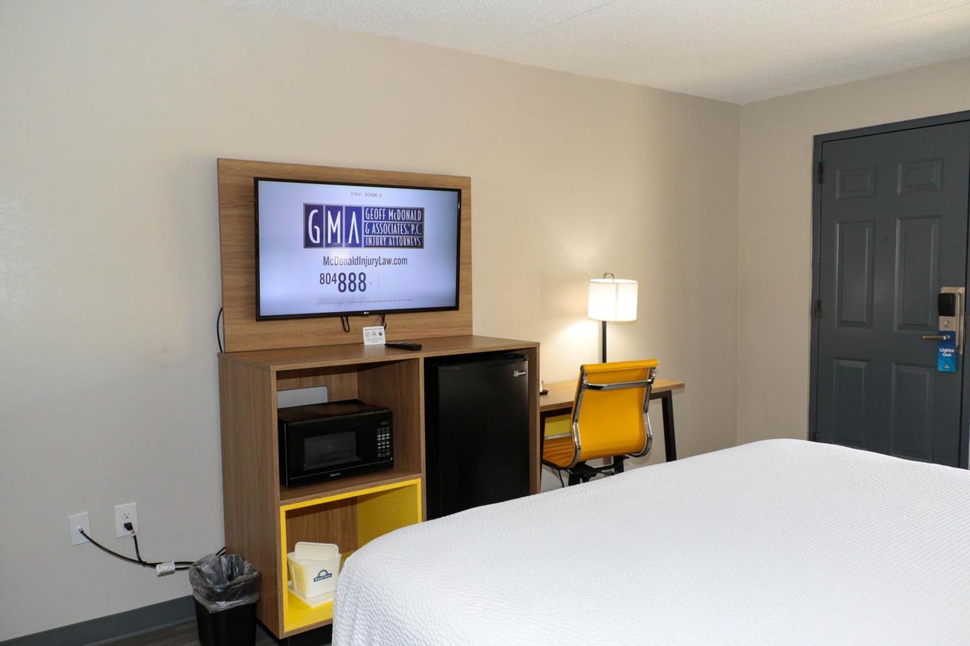 Days Inn By Wyndham Farmville Buitenkant foto